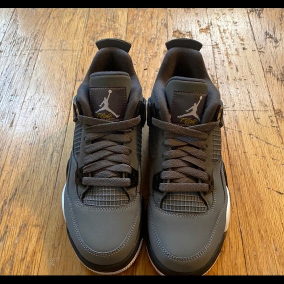 Jordan 4 Cool Grey - Picture 2 of 3